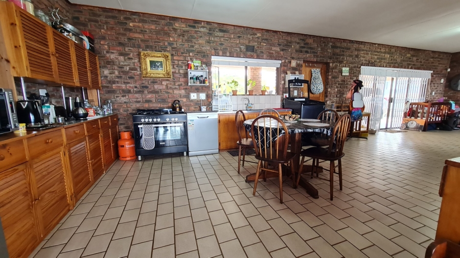 5 Bedroom Property for Sale in Dana Bay Western Cape